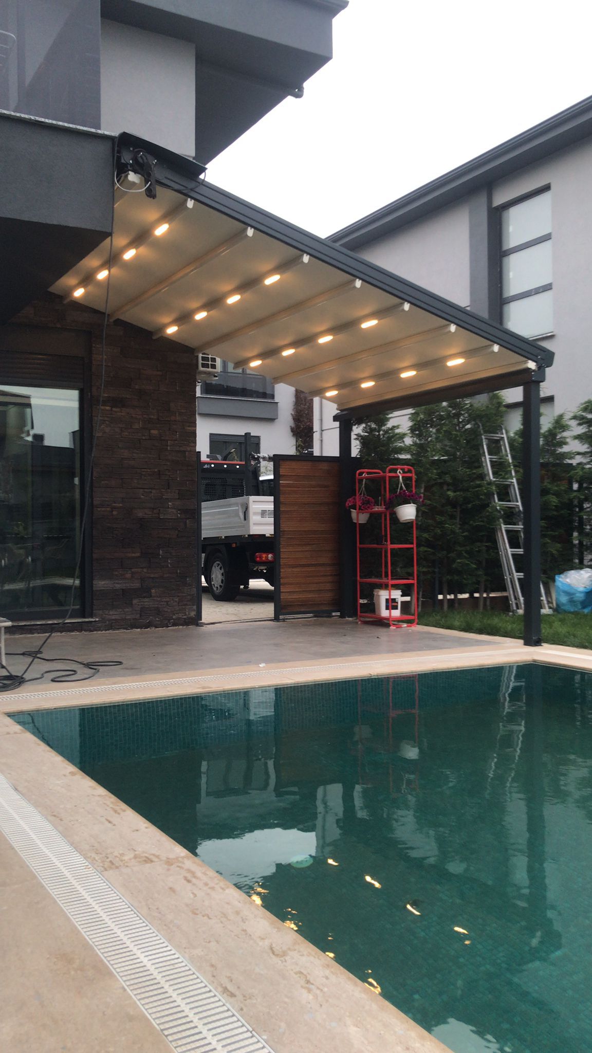 Classic Pergola · Night Mode